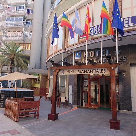 马纳提阿勒斯酒店 托雷莫利诺斯 外观 照片