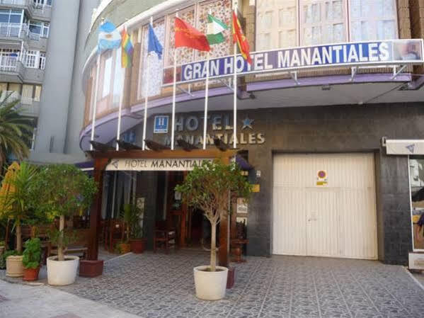 马纳提阿勒斯酒店 托雷莫利诺斯 外观 照片