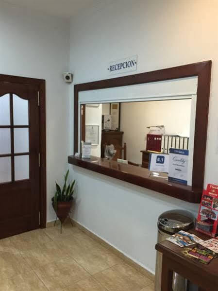 马纳提阿勒斯酒店 托雷莫利诺斯 外观 照片
